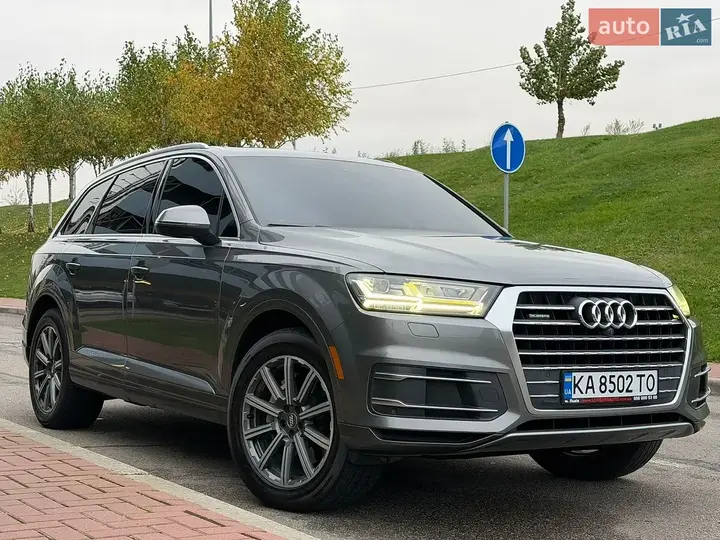 Audi Q7 2016 photo 5
