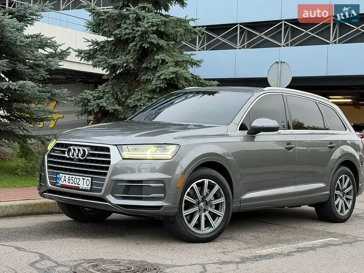 Audi Q7 2016 photo 2