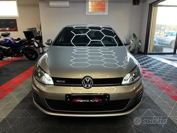 Volkswagen Golf 2014 photo 2