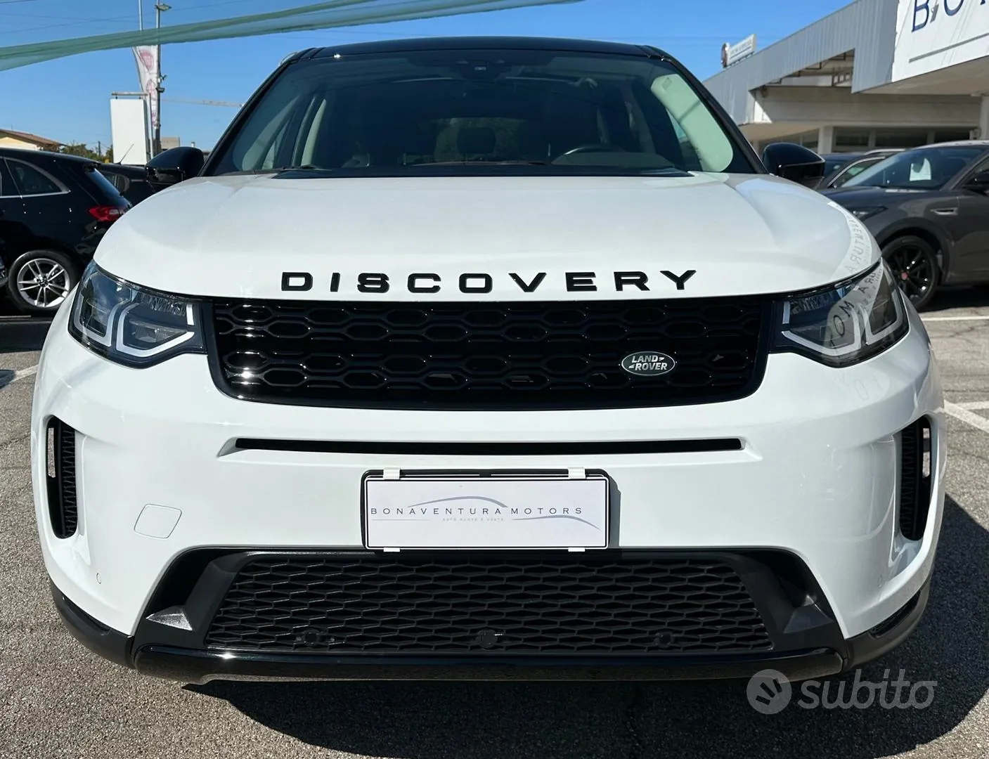 Land Rover Discovery Sport 2020 photo 2