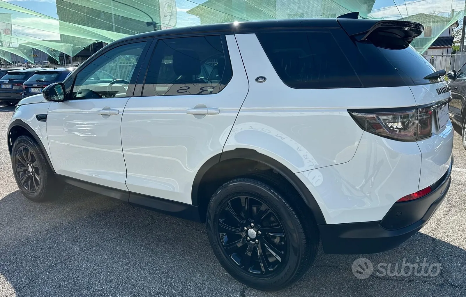 Land Rover Discovery Sport 2020 photo 4