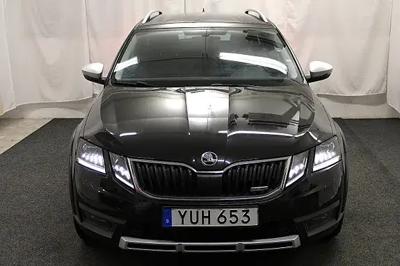 Skoda Octavia Scout 2019 photo 2