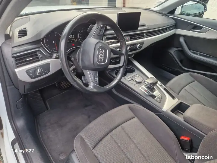 Audi A4 2019 photo 3