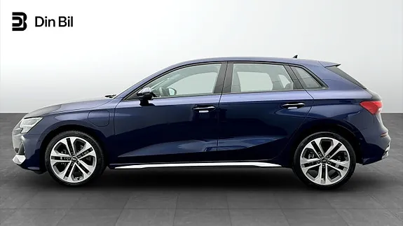 Audi A3 2025 photo 2