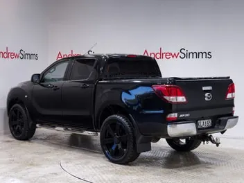 Mazda Bt-50 2017 photo 3