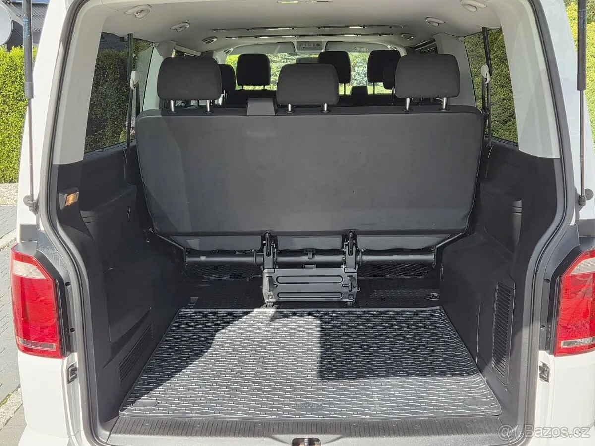 Volkswagen Caravelle photo 5