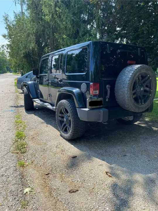 Jeep Wrangler Unlimited 2012 photo 2