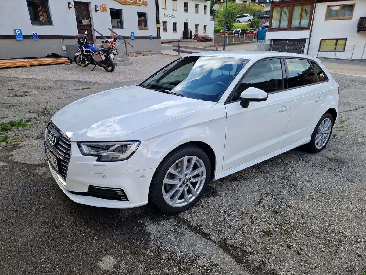 Audi A3 2020 photo 2