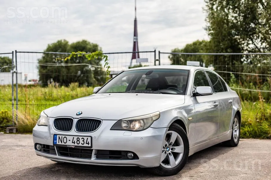 BMW 525