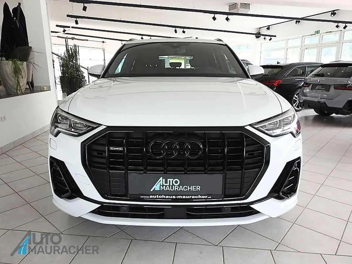 Audi Q3 2019 photo 3