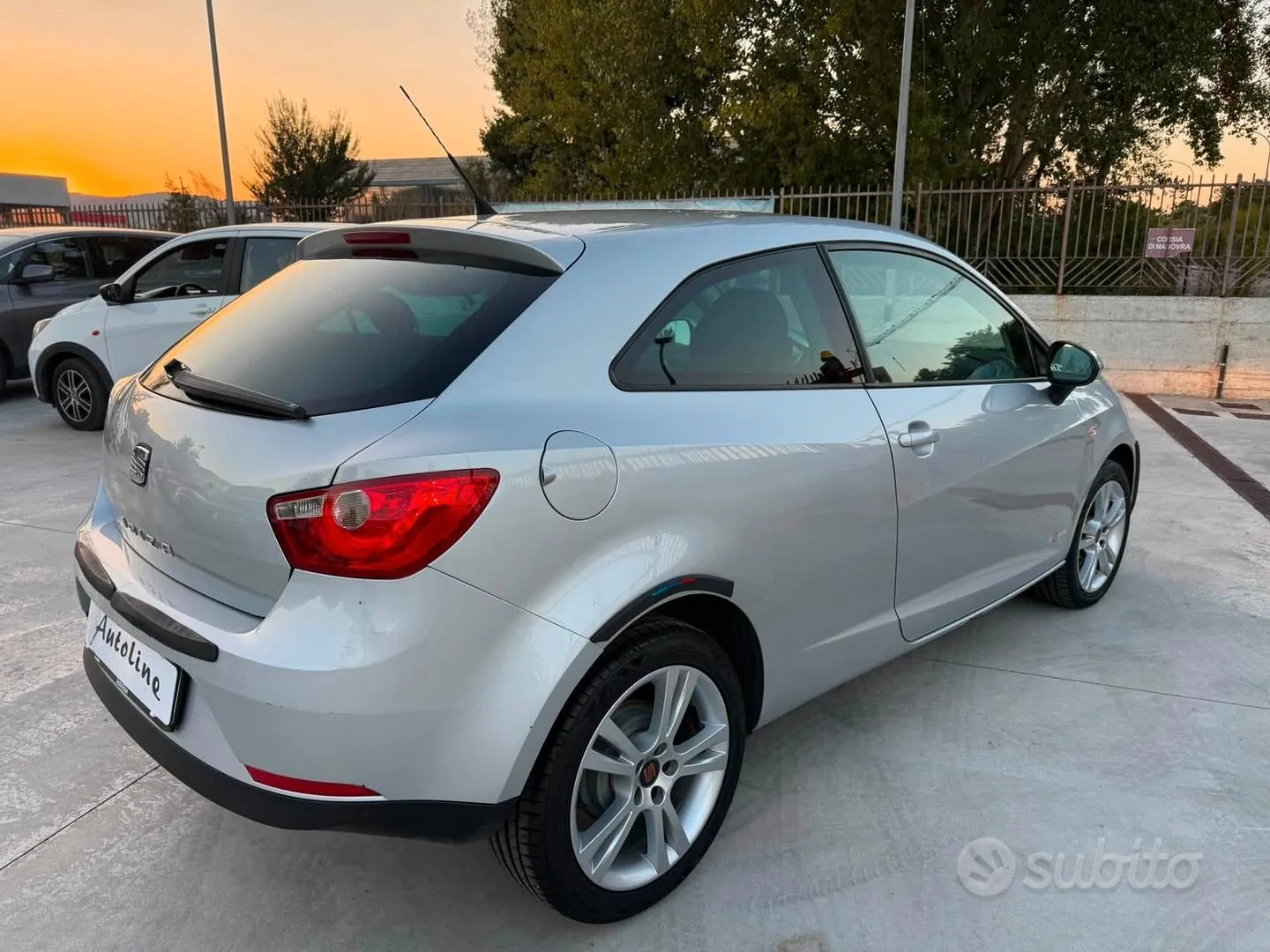 Seat Ibiza 2012 photo 3