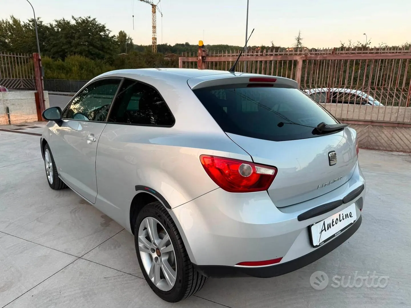 Seat Ibiza 2012 photo 2