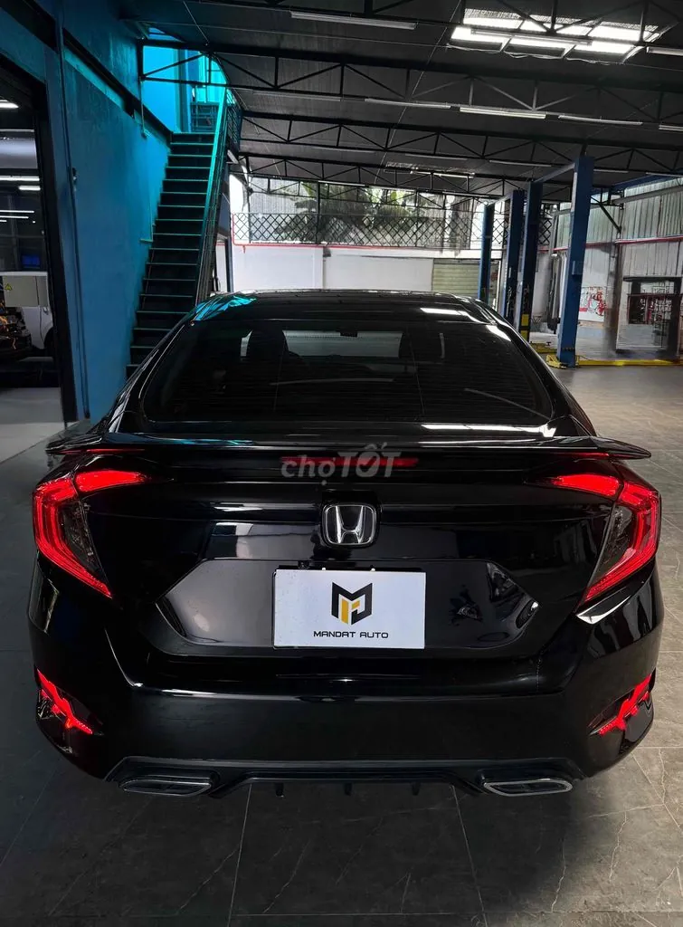 Honda Civic 2021 photo 2