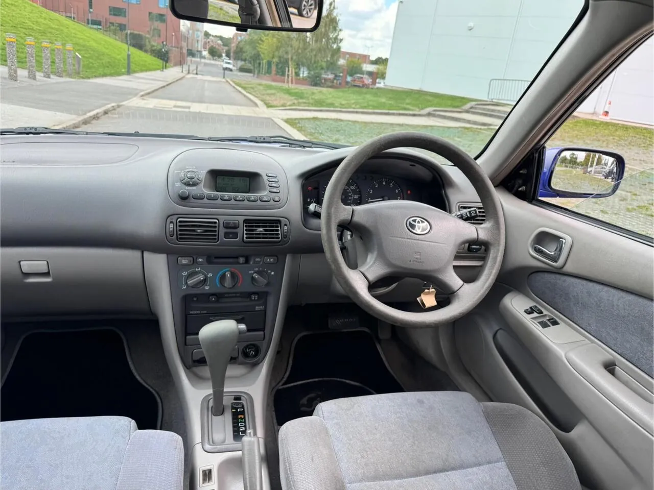 Toyota Corolla 2001 photo 2