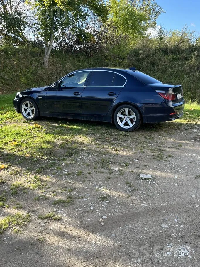 BMW 530