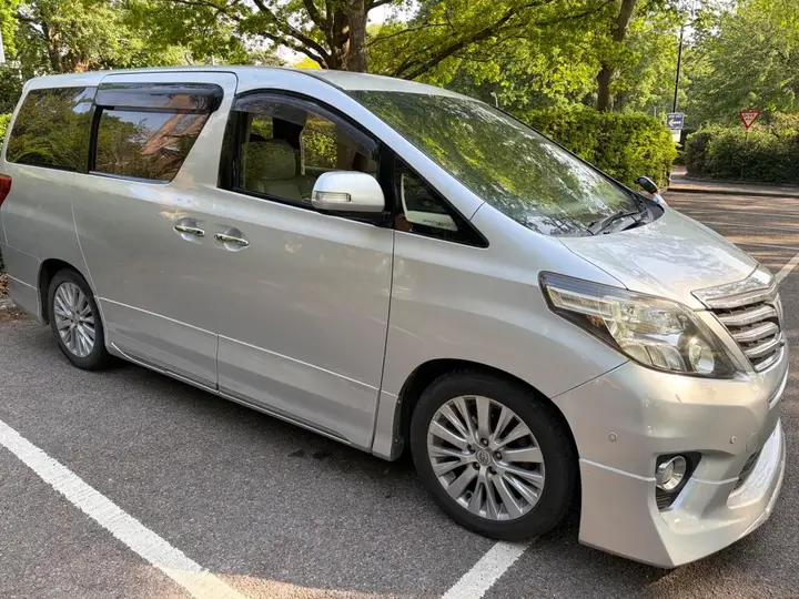 Toyota Alphard 2026 photo 3