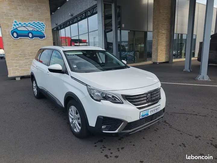 Peugeot 5008 2019 photo 3