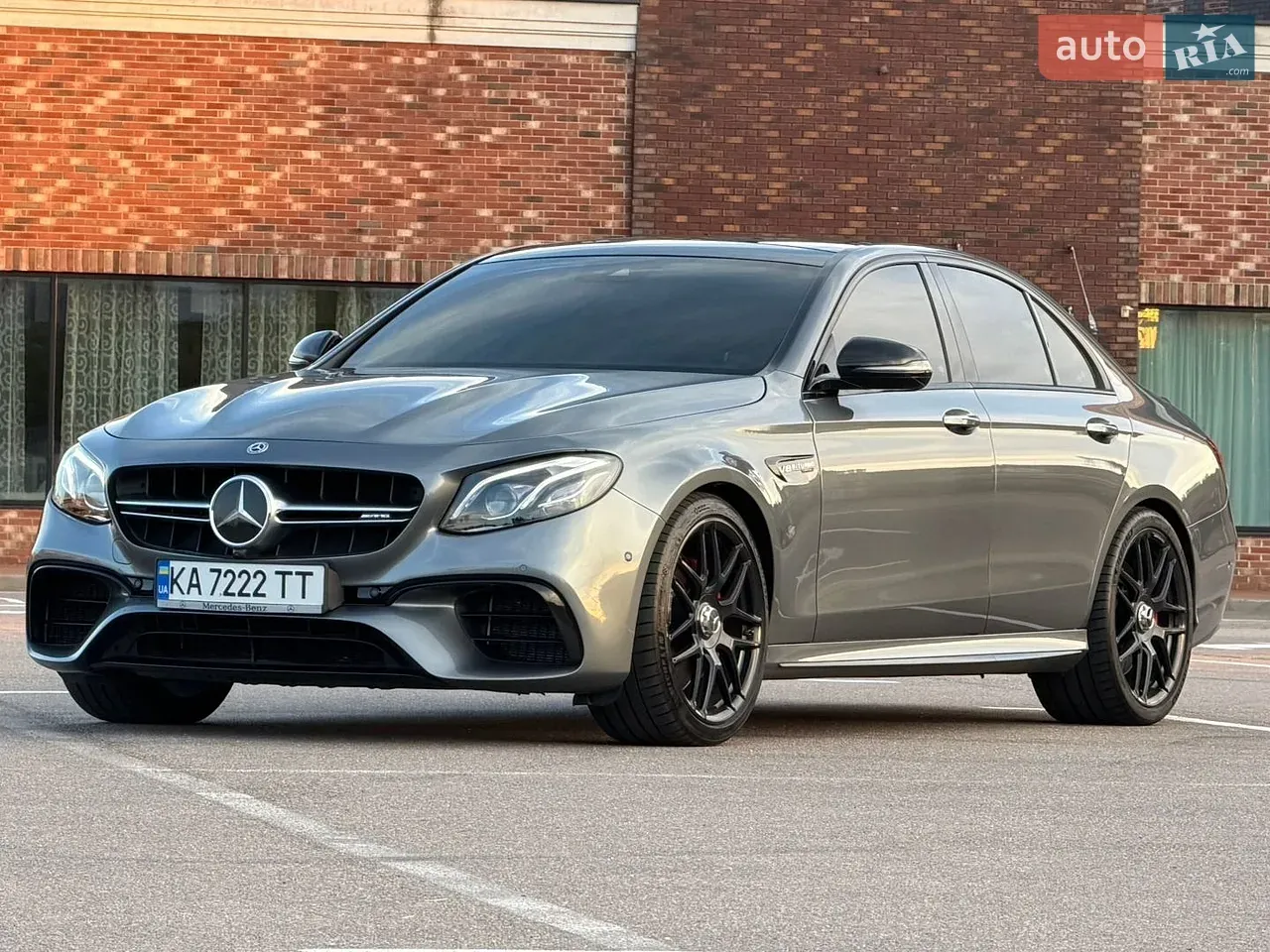 Mercedes-Benz E-Class 2017 photo 4