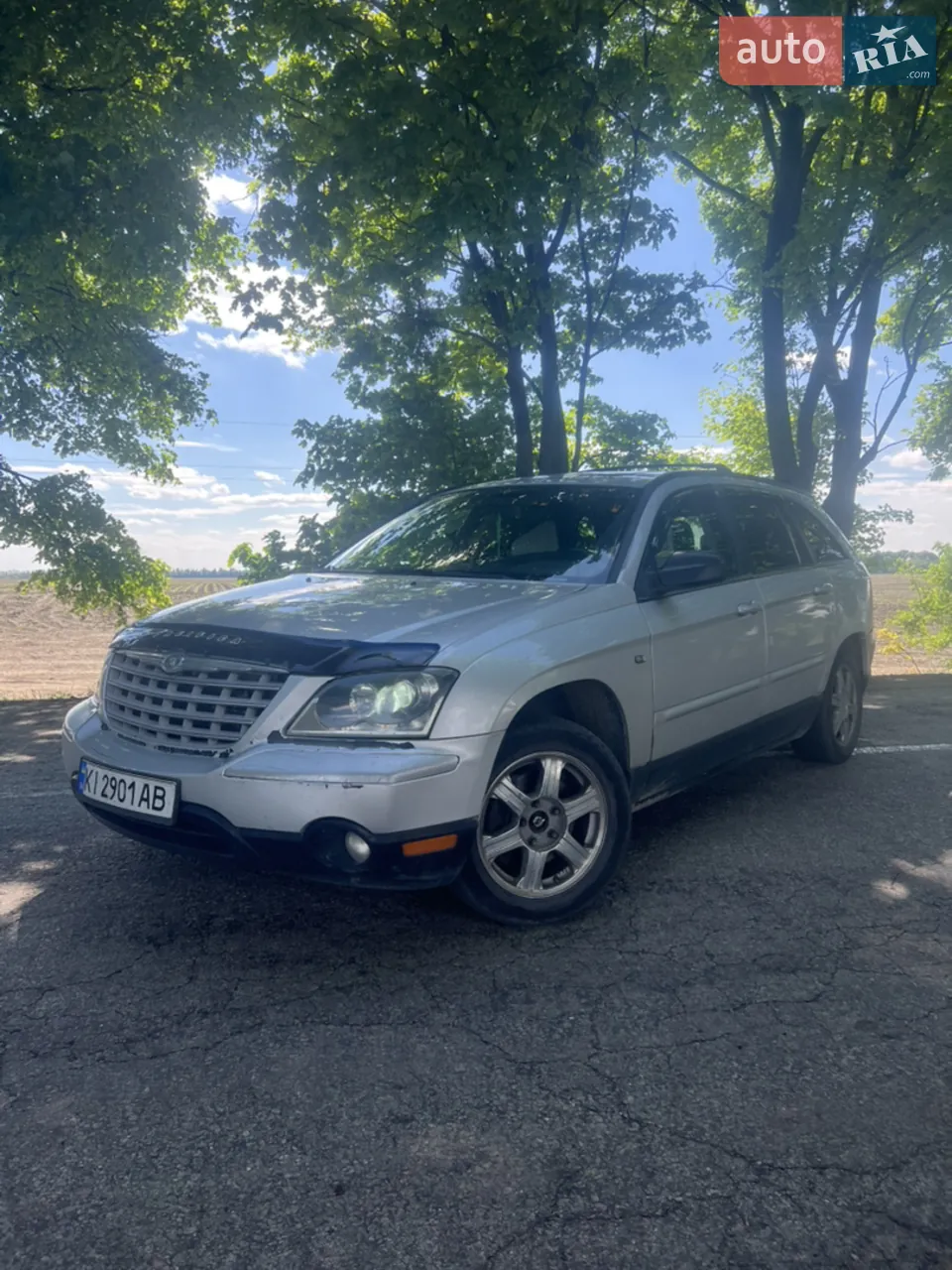 Chrysler Pacifica 2004 photo 2
