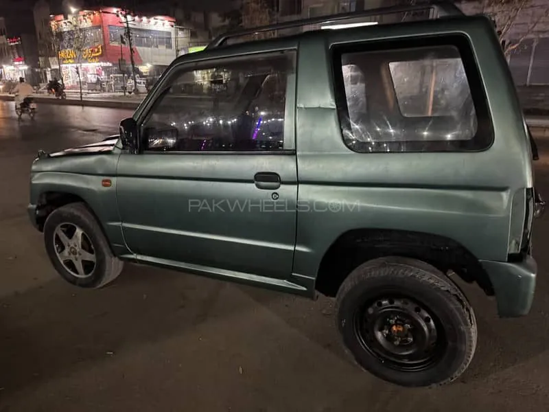 Mitsubishi Pajero Mini