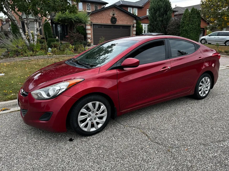 Hyundai Elantra 2013 photo 3