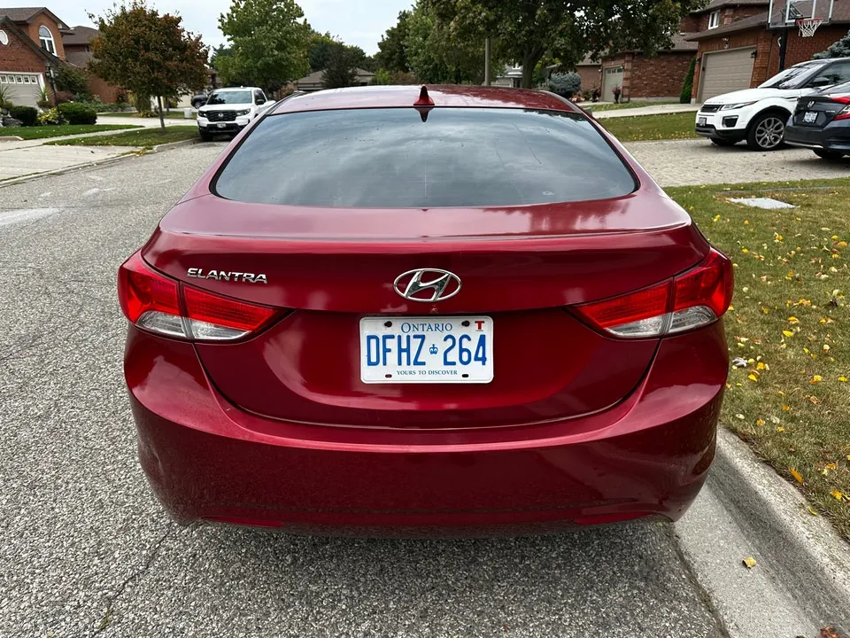 Hyundai Elantra 2013 photo 2
