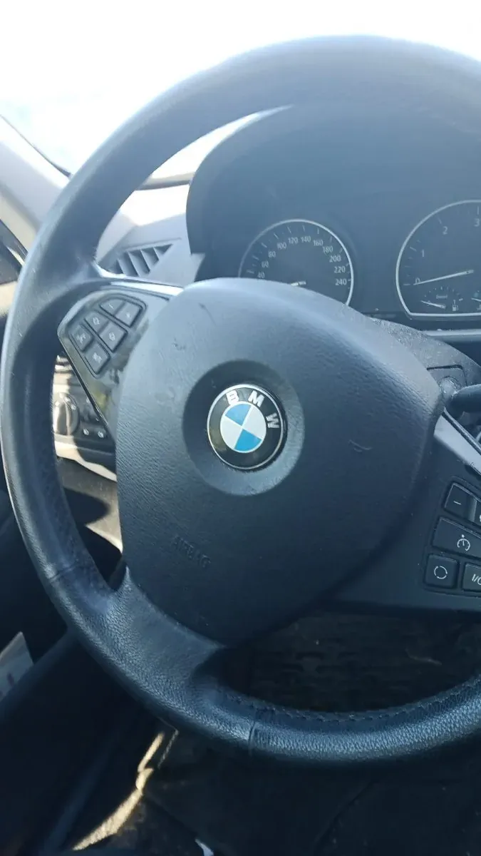 BMW X3 2009 photo 2