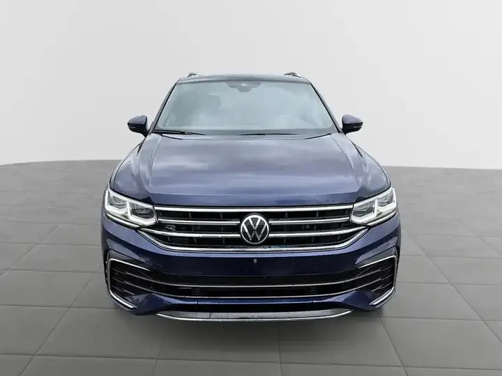 Volkswagen Tiguan 2024 photo 2