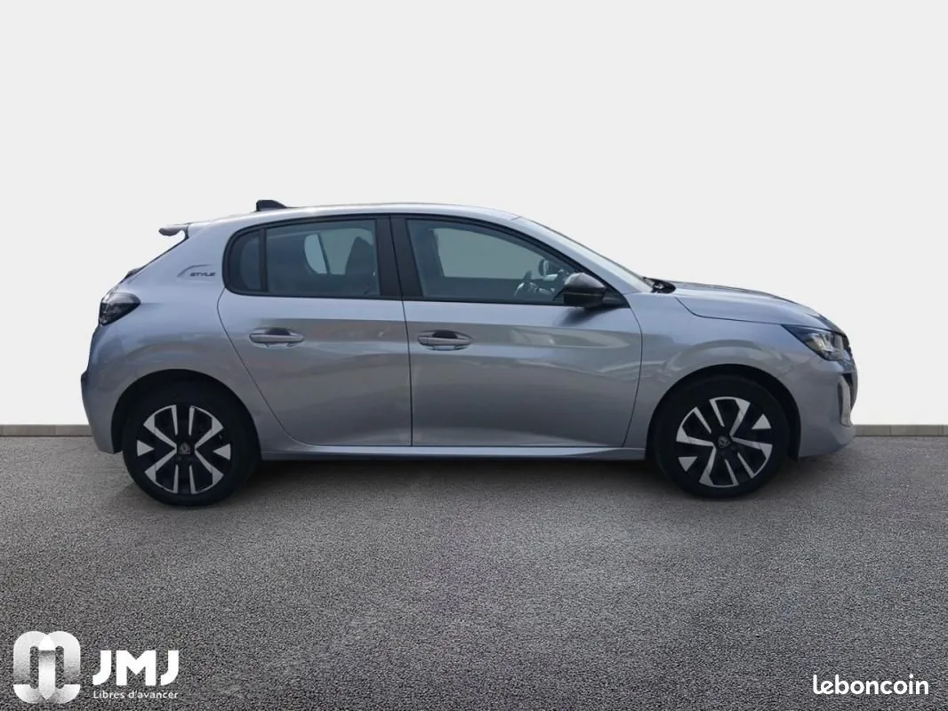 Peugeot 208 2025 photo 4