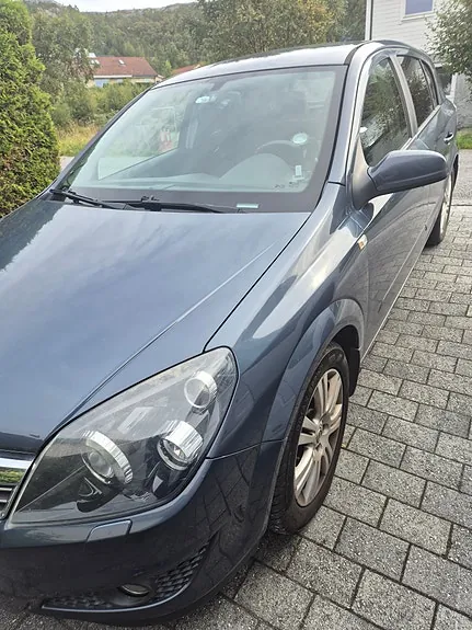 Opel Astra 2008 photo 4