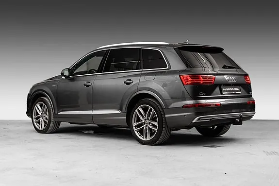 Audi Q7 2017 photo 5