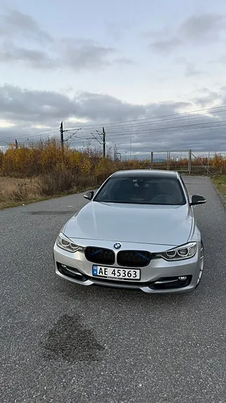 BMW 328I