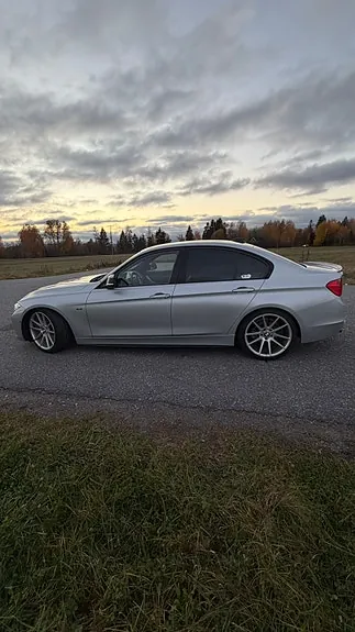 BMW 328I 2013 photo 4