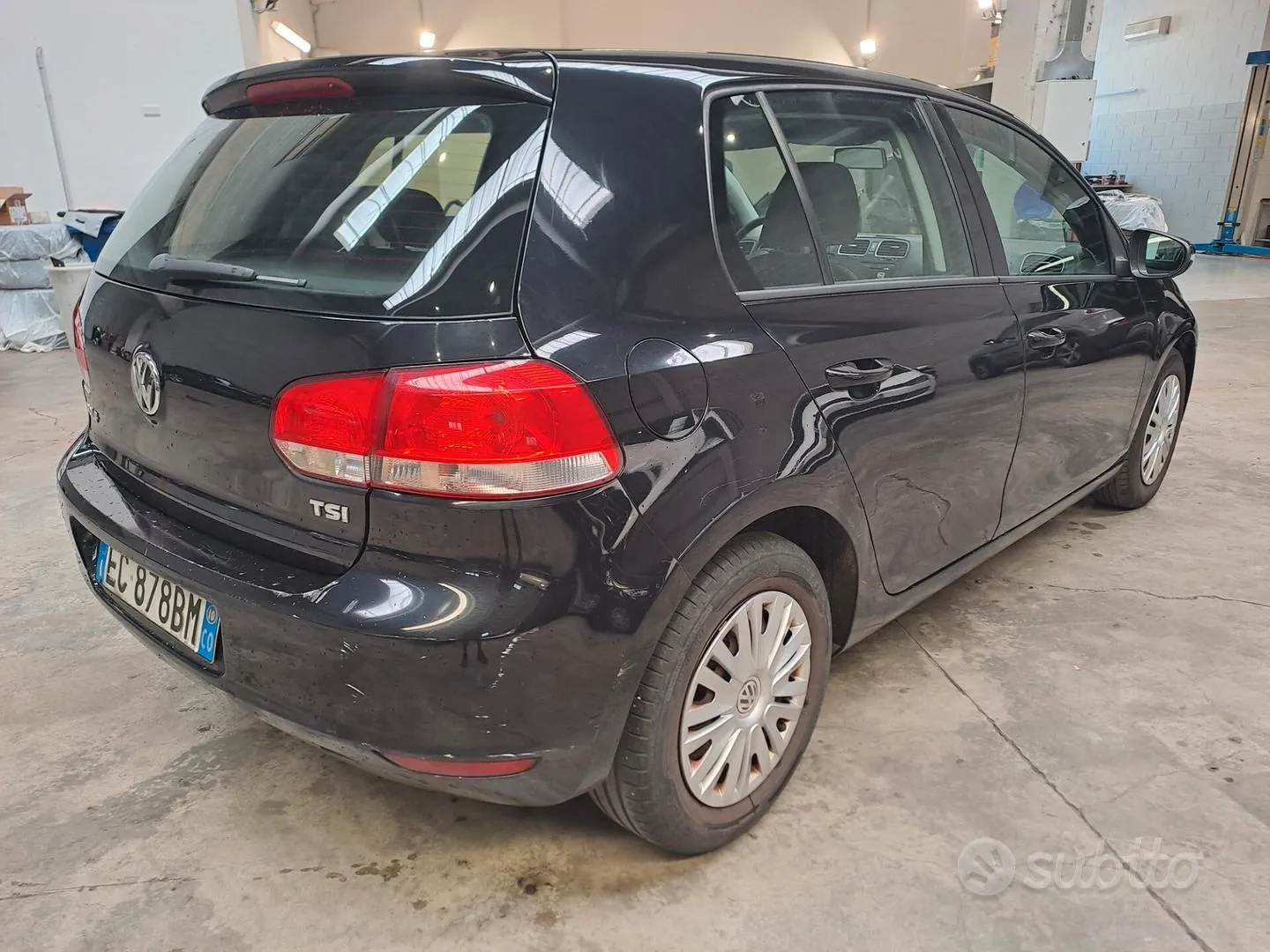 Volkswagen Golf 2010 photo 4