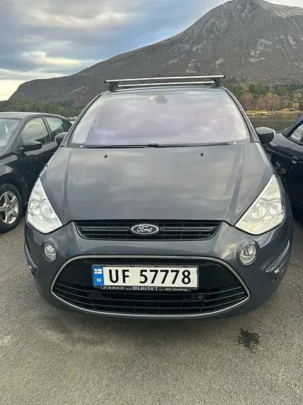 Ford S-Max 2012 photo 3