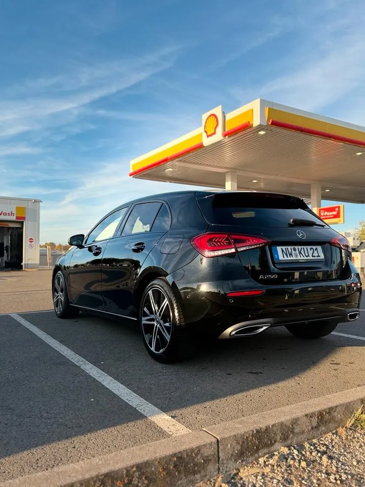 Mercedes-Benz A 250