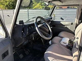 Land Rover Defender 90 2000 photo 2