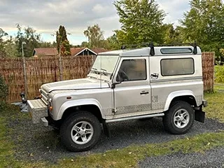 Land Rover Defender 90