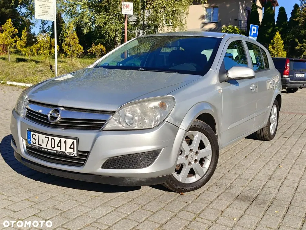 Opel Astra 2009 photo 4