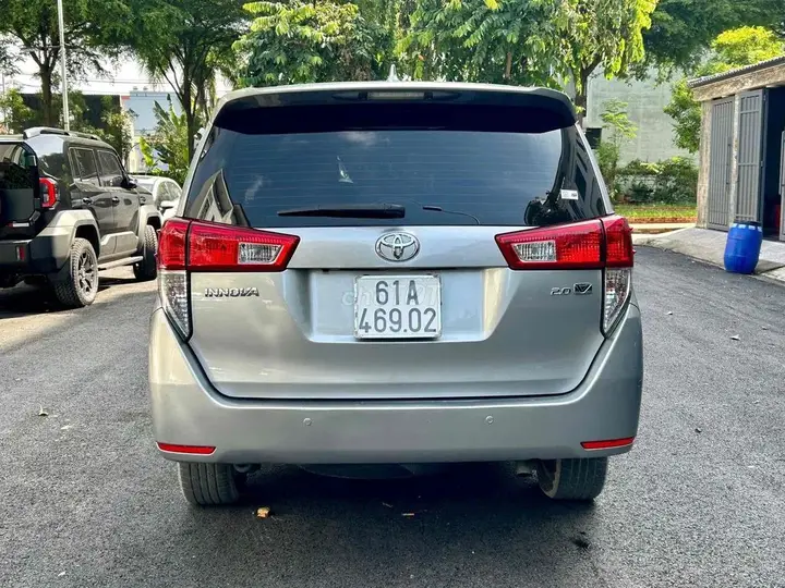 Toyota Innova 2018 photo 5