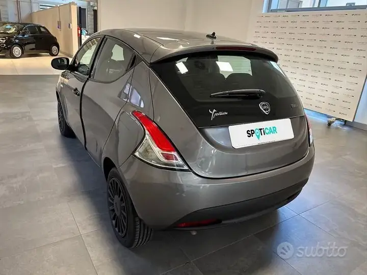 Lancia Ypsilon 2021 photo 3