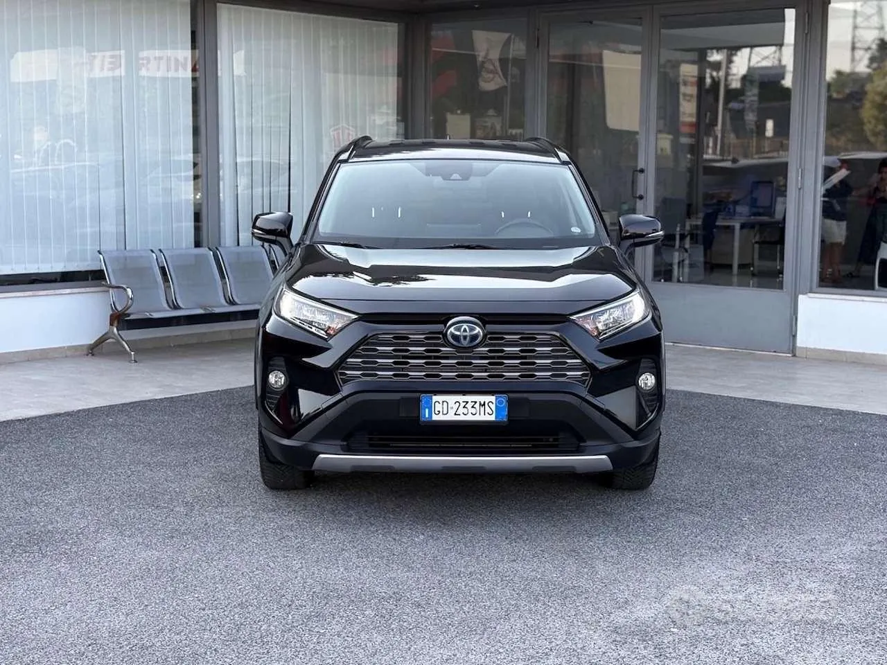 Toyota Rav4 2021 photo 2