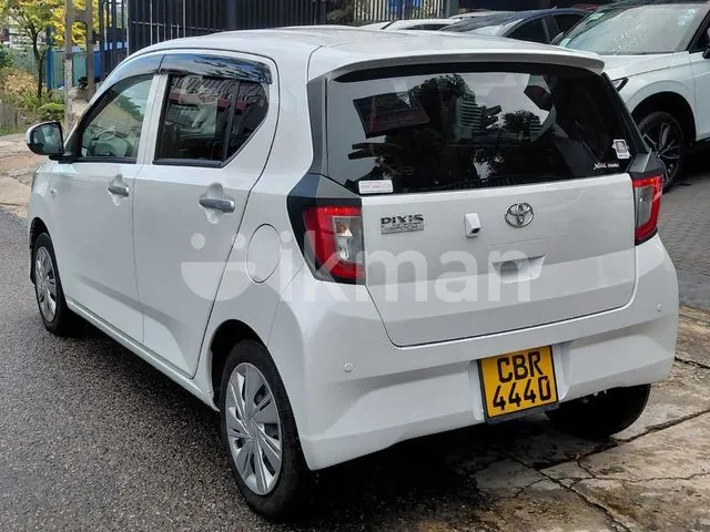 Toyota Pixis 2024 photo 2