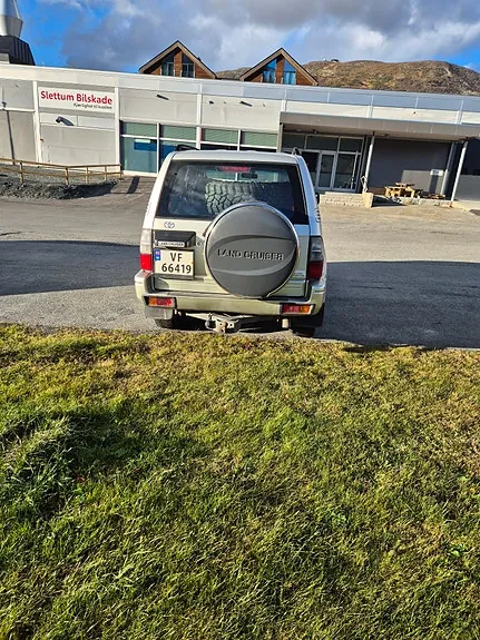 Toyota Land Cruiser 2000 photo 4