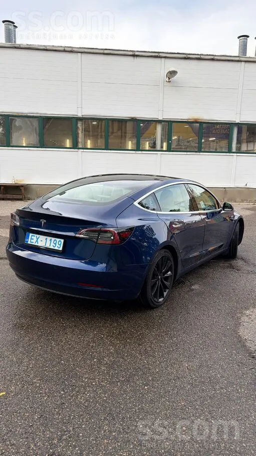 Tesla Model 3 2019 photo 2