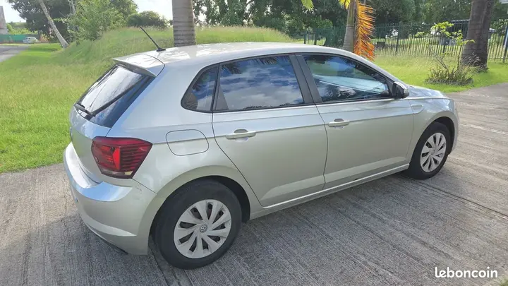 Volkswagen Polo 2018 photo 2