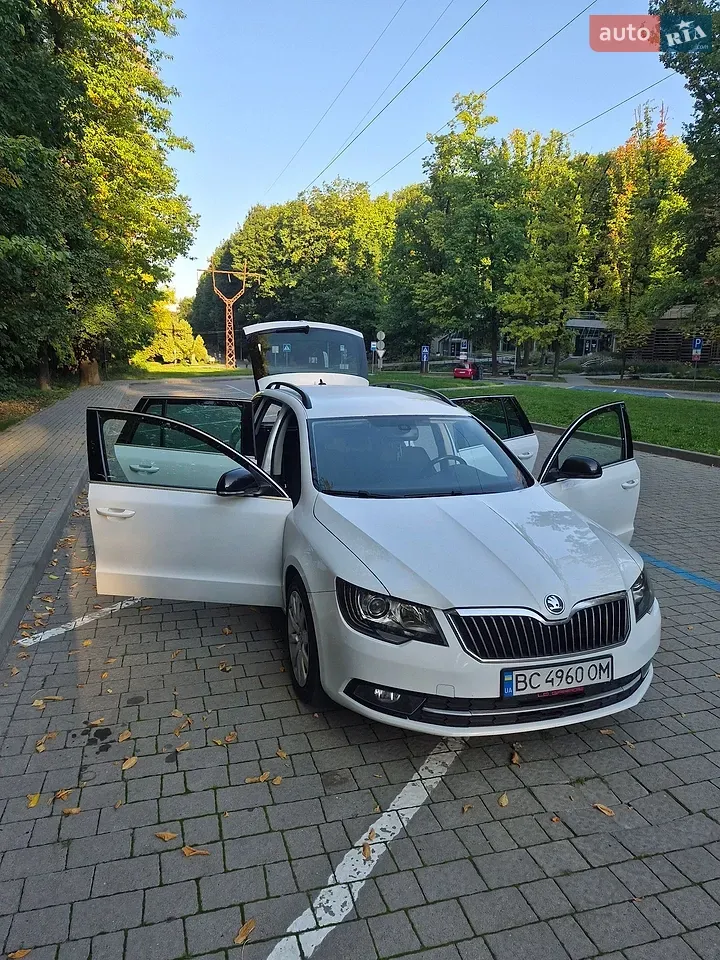 Skoda Superb 2015 photo 3