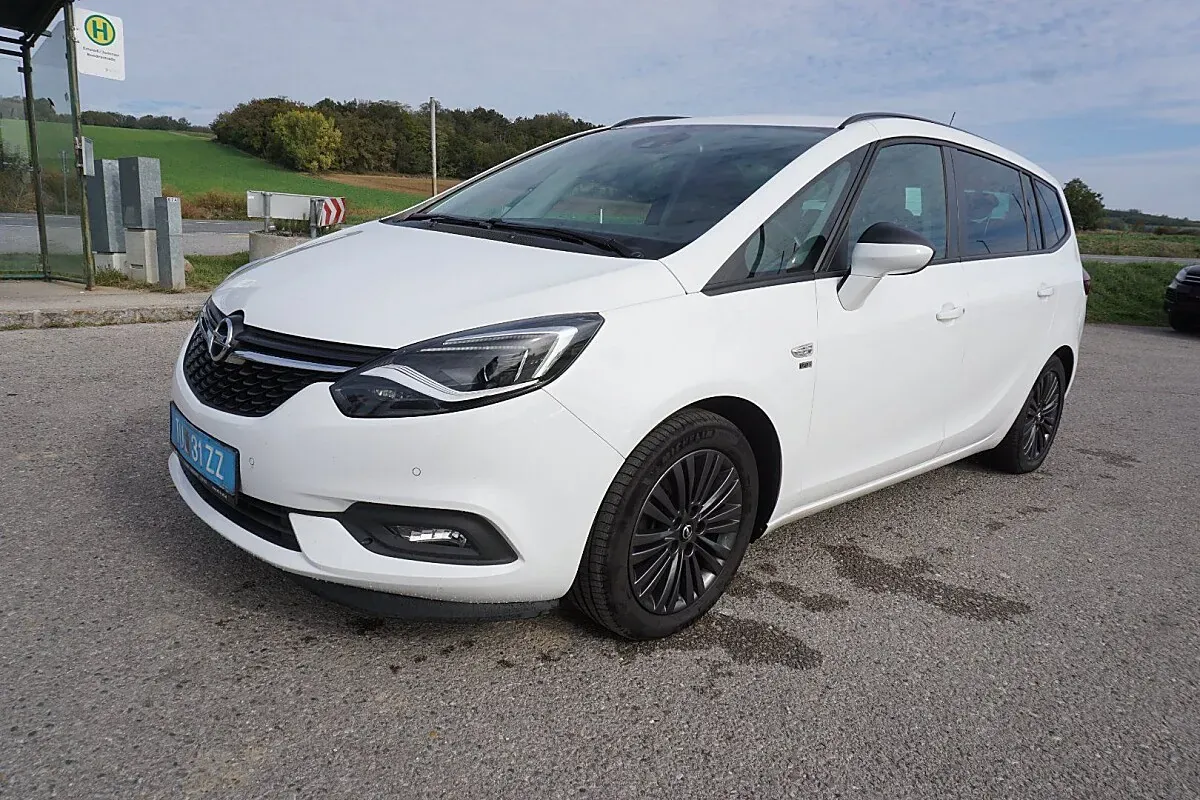 Opel Zafira 2019 photo 3