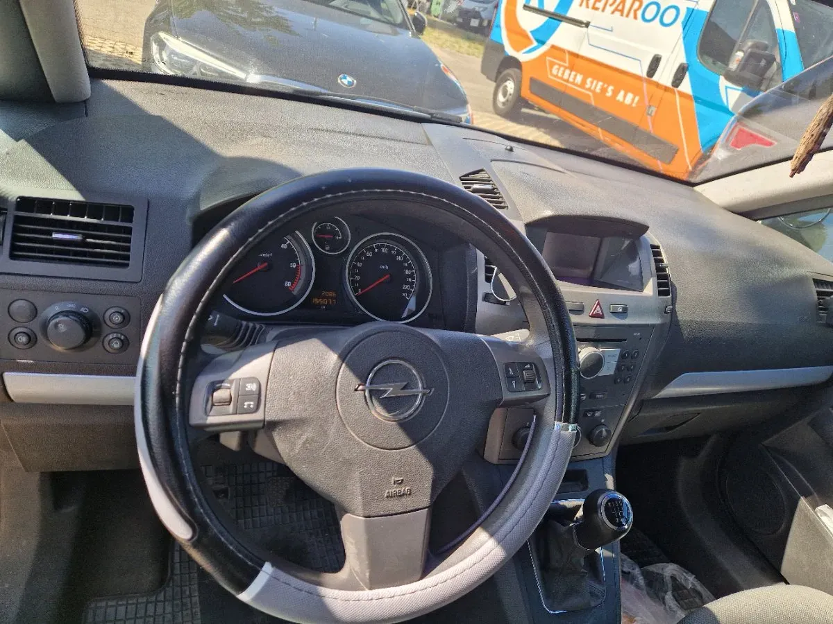 Opel Zafira 2007 photo 2