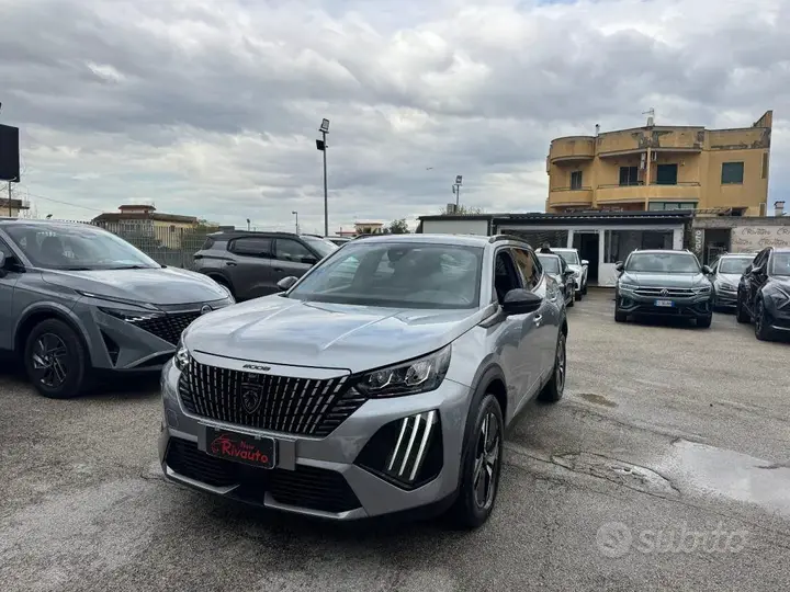 Peugeot 2008 2024 photo 3